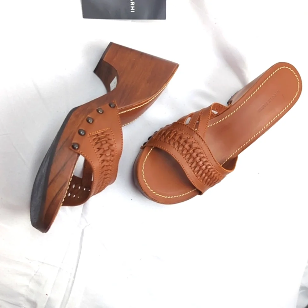 FINAL SALE 🆕🌿NICOLE FARHI SANDALS🌿 - Picture 8 of 16